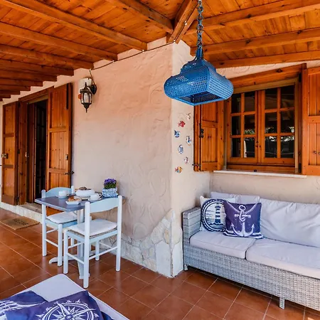 Golden Nest, 300 Mt From The Ferienhaus Solanas (Cagliari)