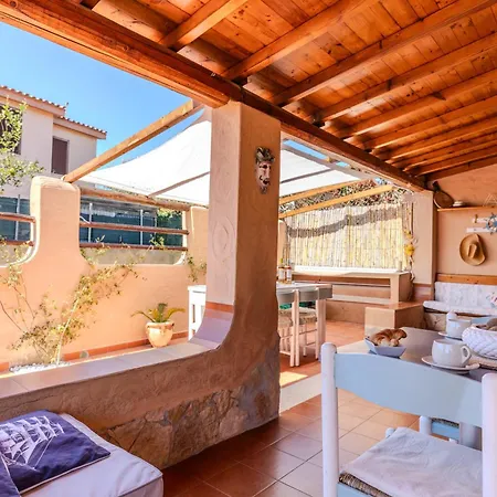 Сasa de vacaciones Golden Nest, 300 Mt From The *