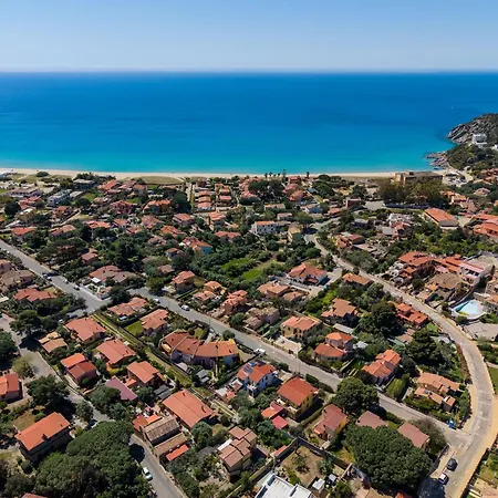 Сasa de vacaciones Golden Nest, 300 Mt From The *